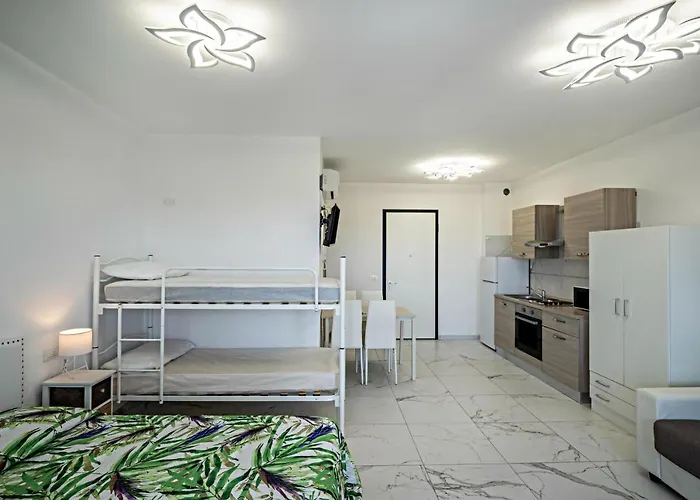 Apartment Planet 504 *